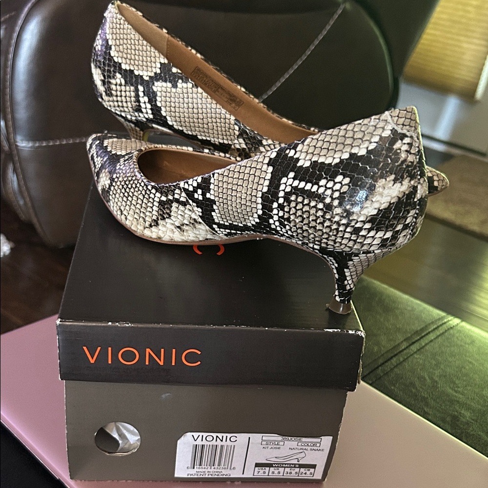 Vionic Snakeskin Pattern Heels - Picture 2 of 2